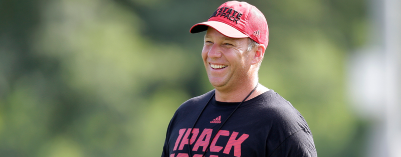 Illustration for article titled College Football Coaches Are Making Millions Off A Useless Metric